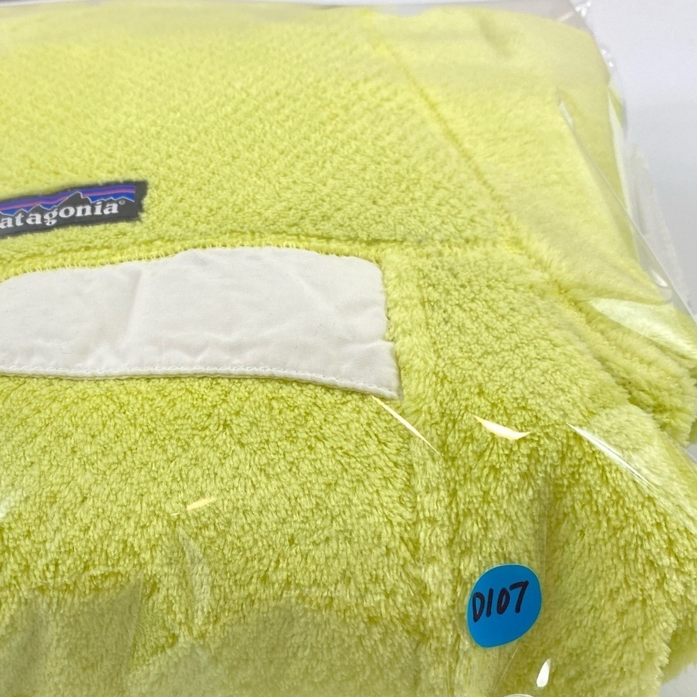 Patagonia Women’s Highlighter Yellow ReTool Snap-T Synchilla Fleece Pullover S - Picture 13 of 13